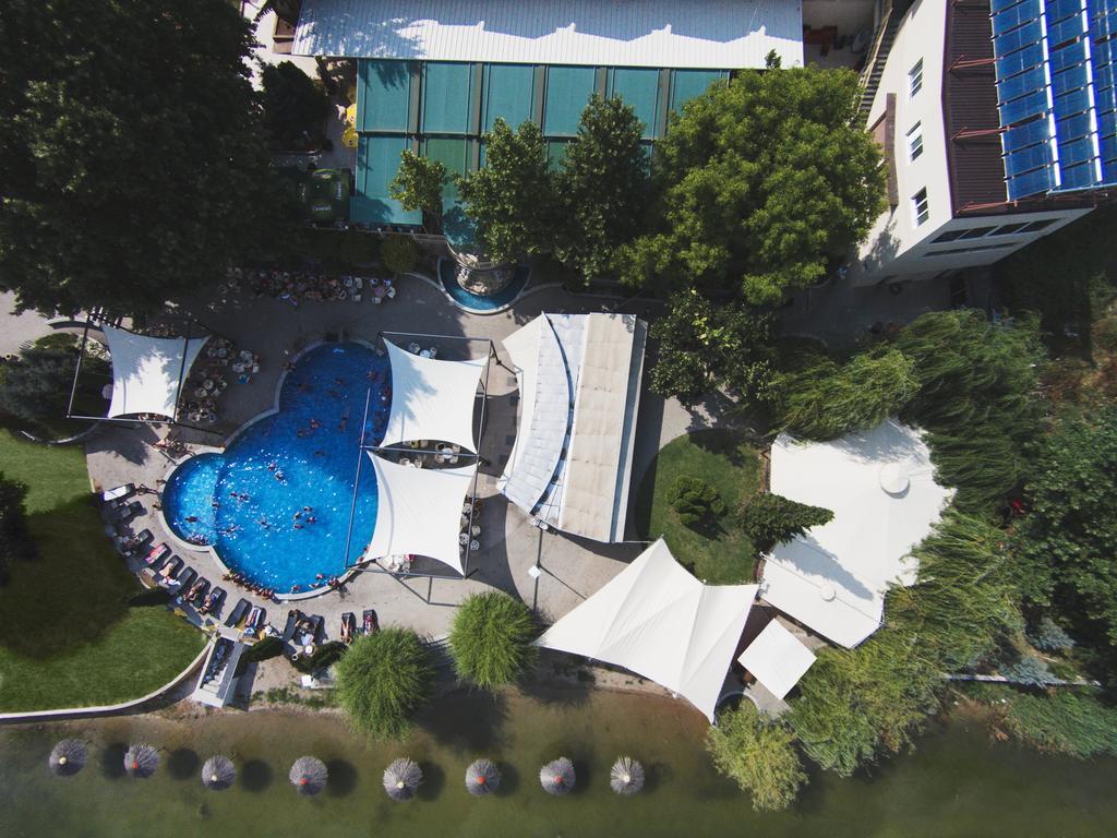 Romantique Veles Hotel Ngoại thất bức ảnh