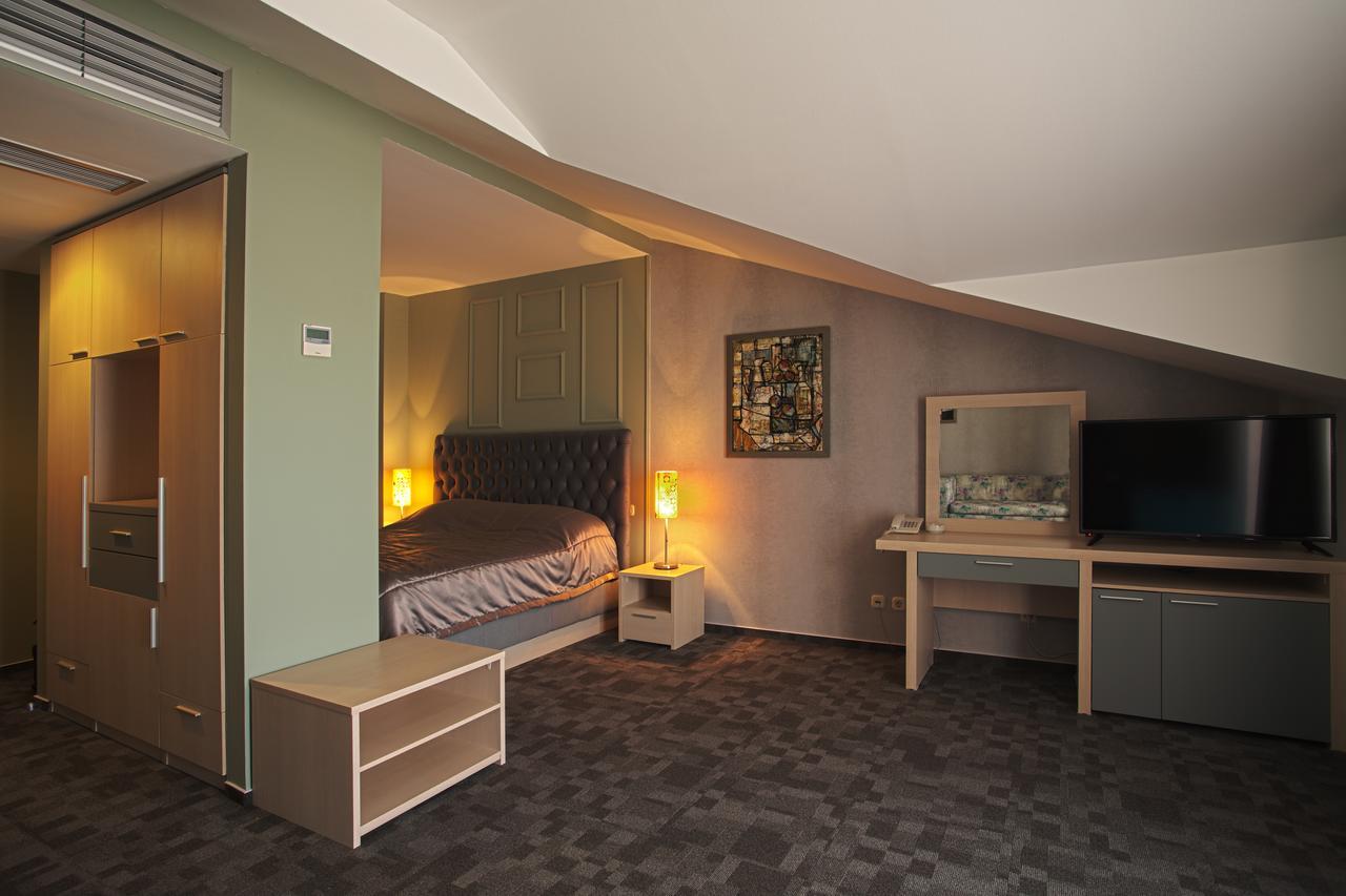 Romantique Veles Hotel Ngoại thất bức ảnh