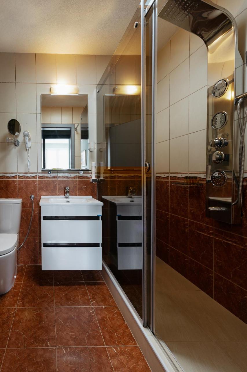 Romantique Veles Hotel Ngoại thất bức ảnh