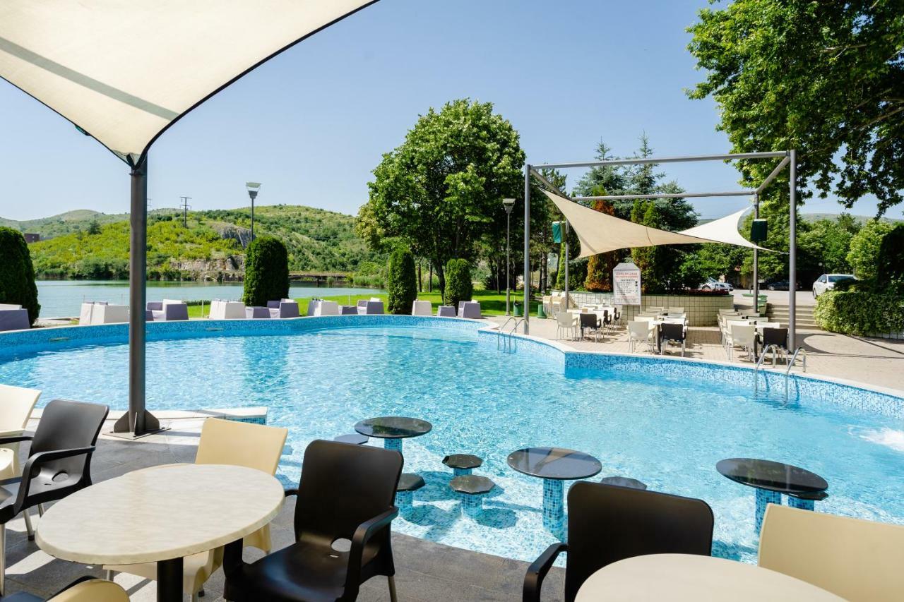 Romantique Veles Hotel Ngoại thất bức ảnh
