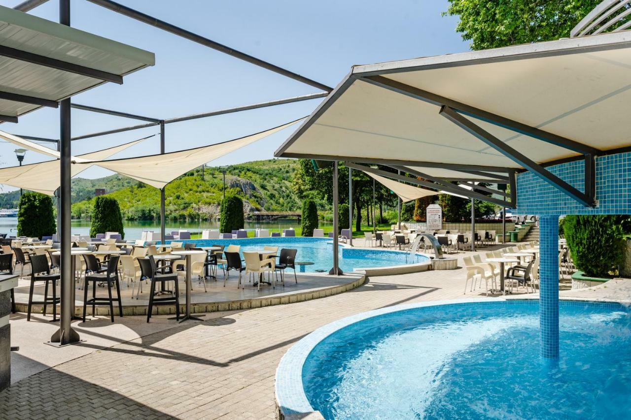 Romantique Veles Hotel Ngoại thất bức ảnh